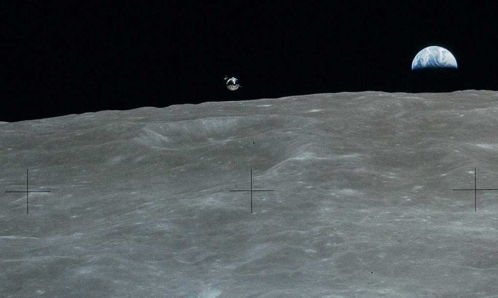 Earthrise Apollo 16 (Image Credit: NASA)